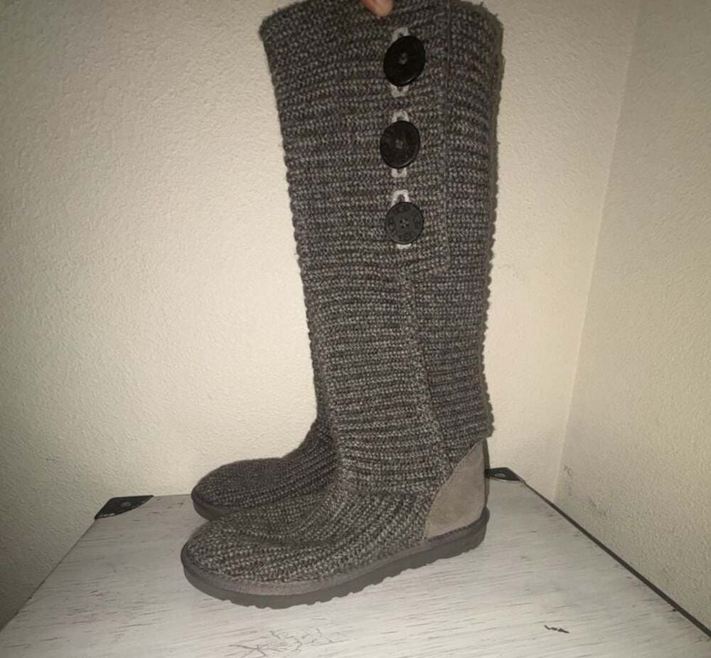 UGG